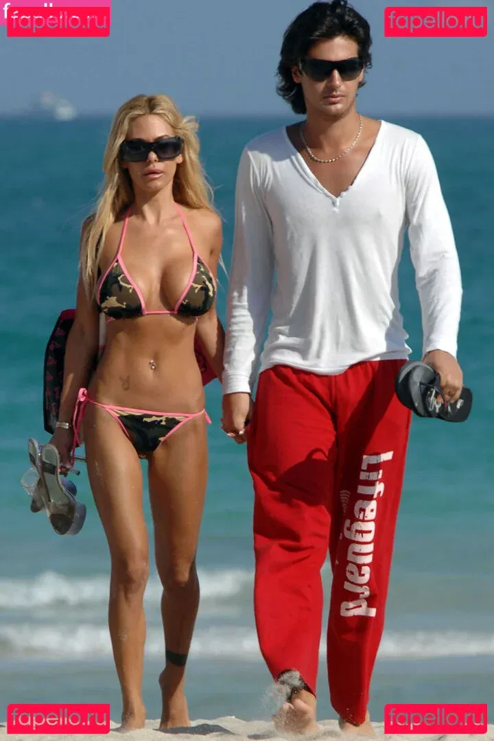 Shauna Sand Onlyfans Photo Gallery 