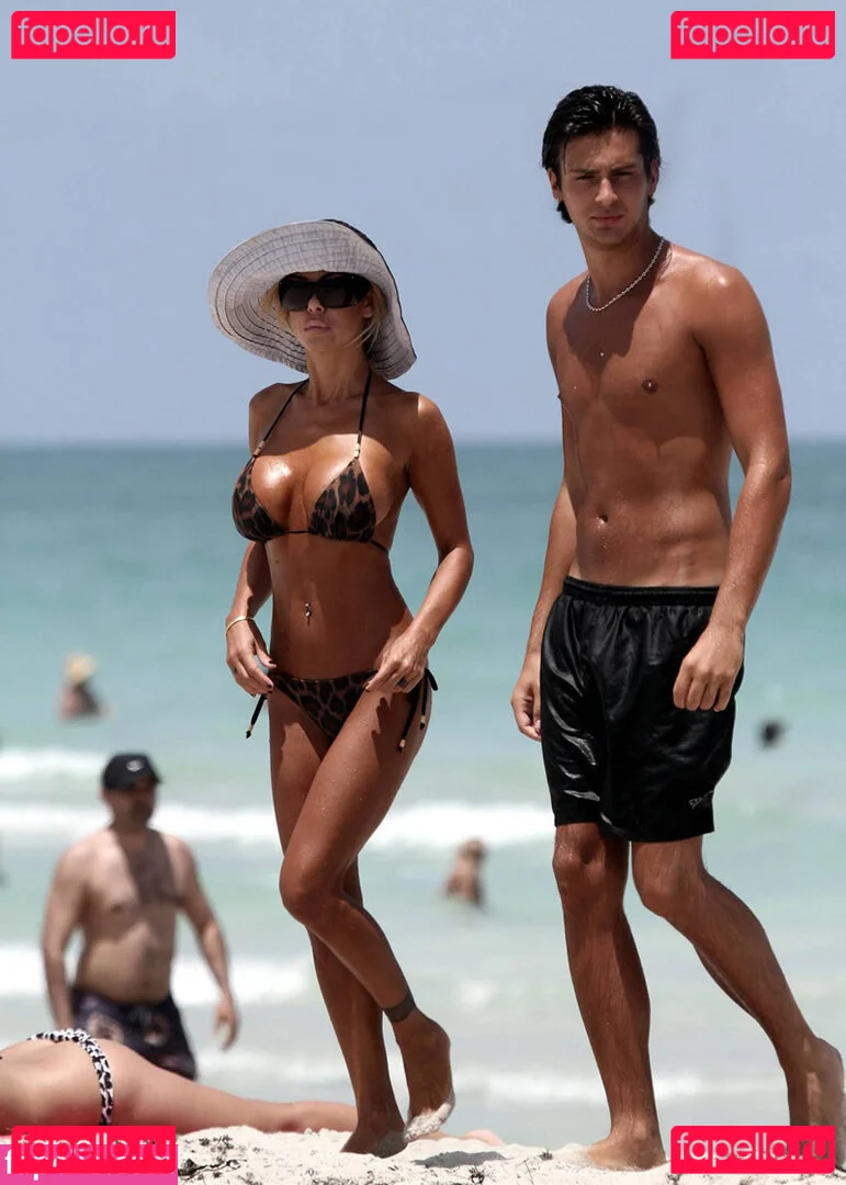 Shauna Sand Onlyfans Photo Gallery 