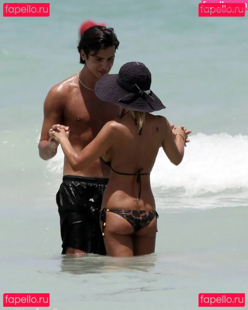 Shauna Sand Onlyfans Photo Gallery 