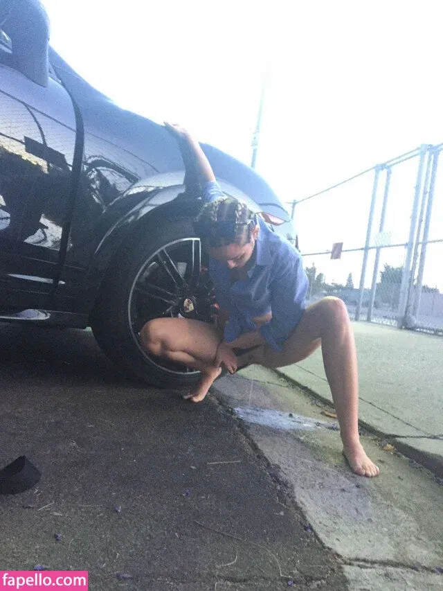 milagross.c Onlyfans Photo Gallery 