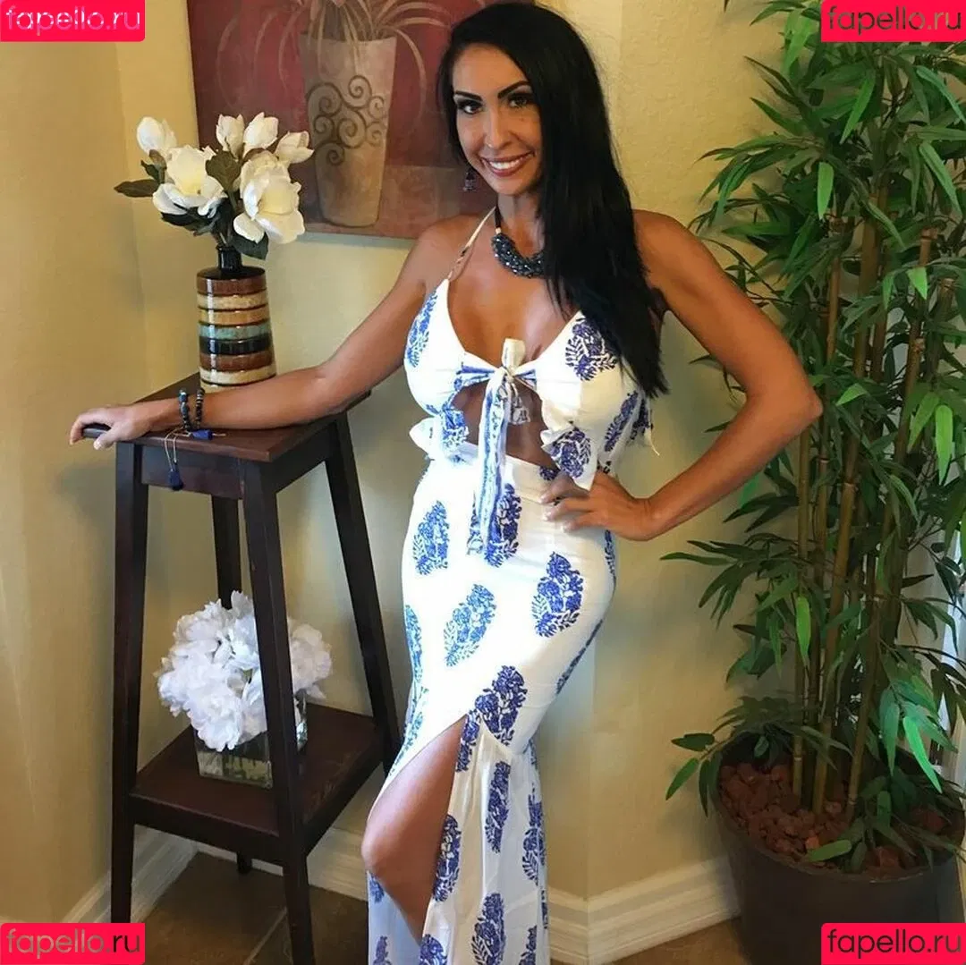 Samantha Love Onlyfans Photo Gallery 