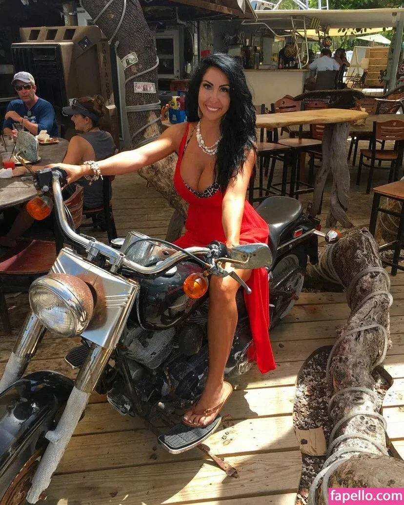 Samantha Love Onlyfans Photo Gallery 