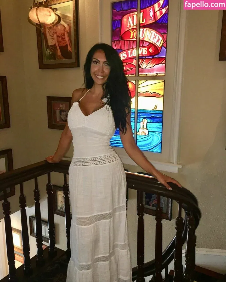 Samantha Love Onlyfans Photo Gallery 