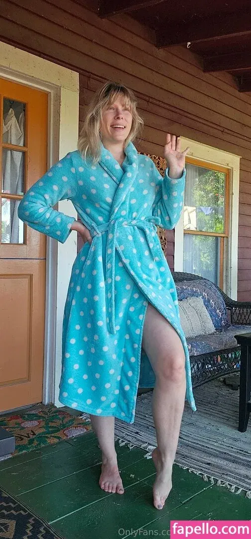 Blondie Blooms Onlyfans Photo Gallery 