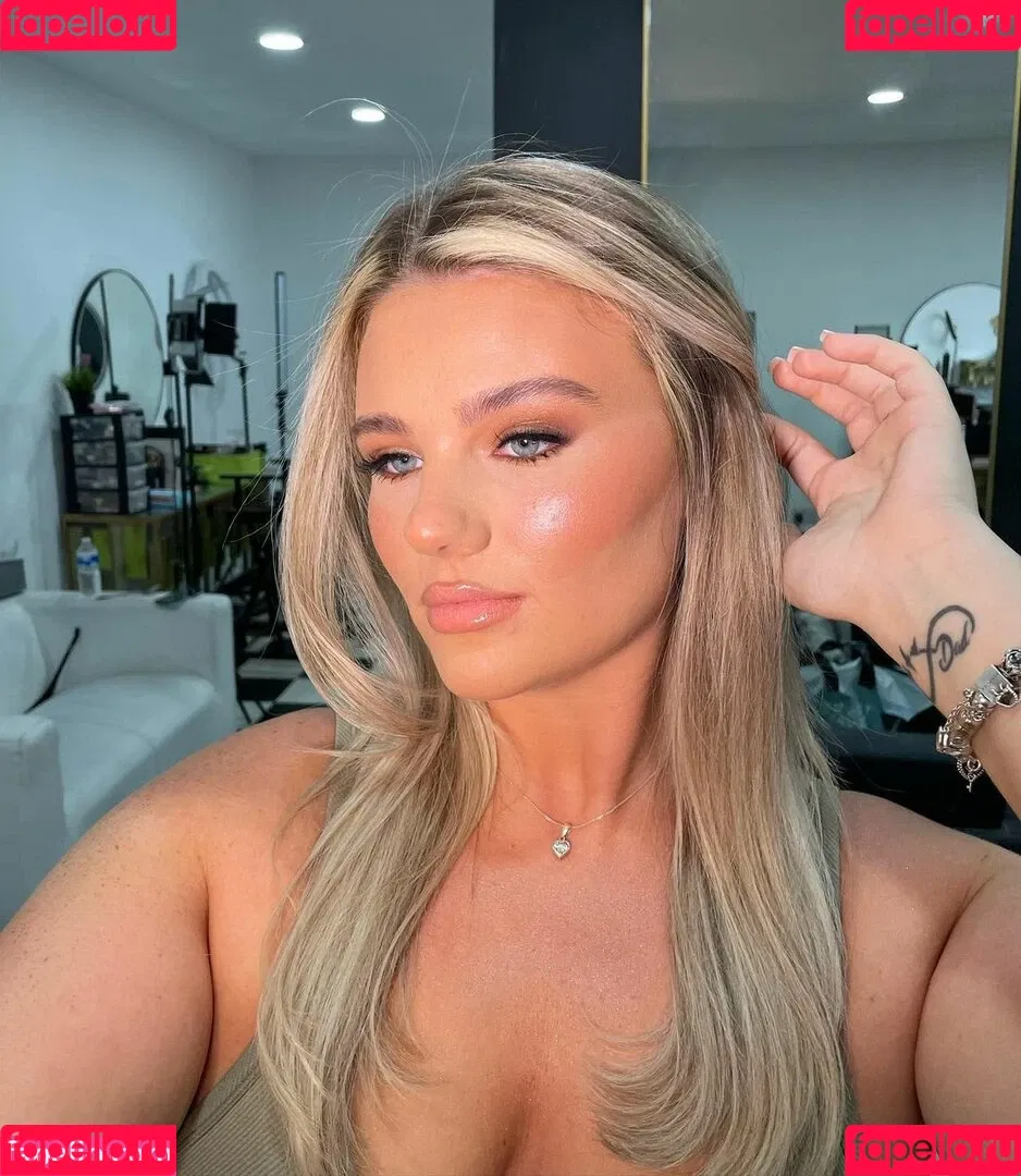 Ellis Lunt Onlyfans Photo Gallery 