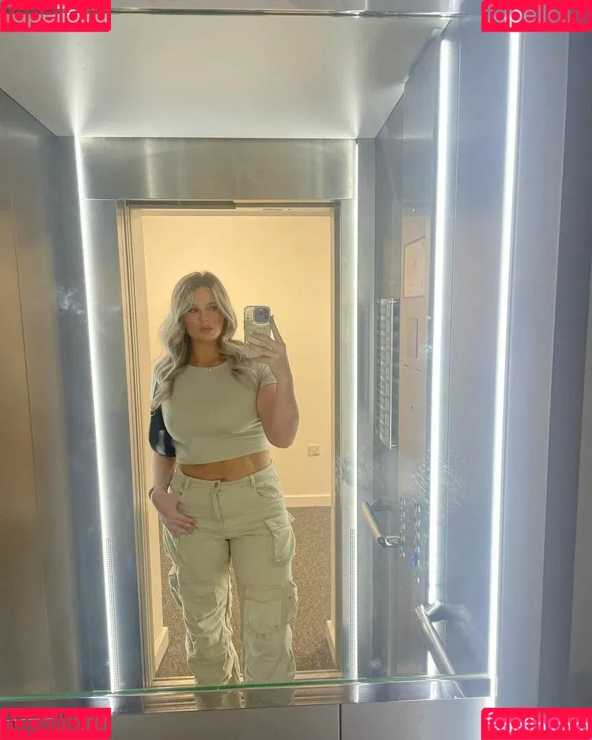 Ellis Lunt Onlyfans Photo Gallery 
