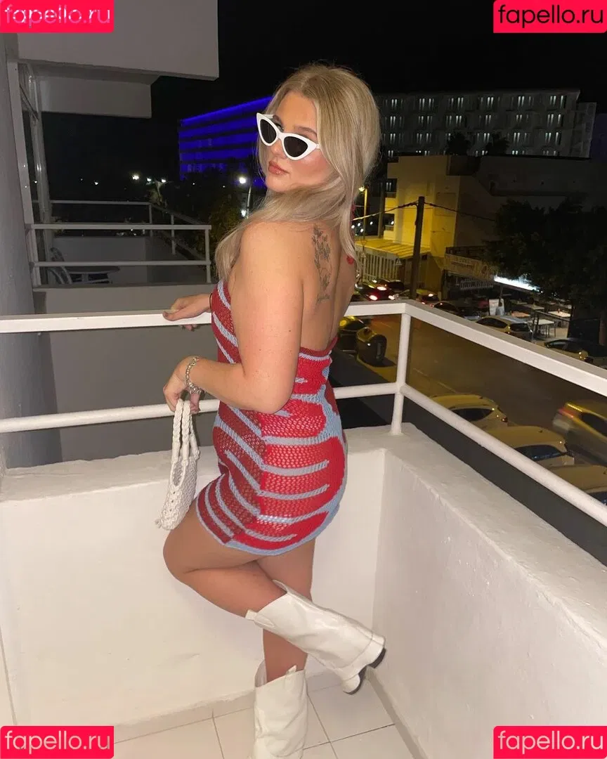 Ellis Lunt Onlyfans Photo Gallery 