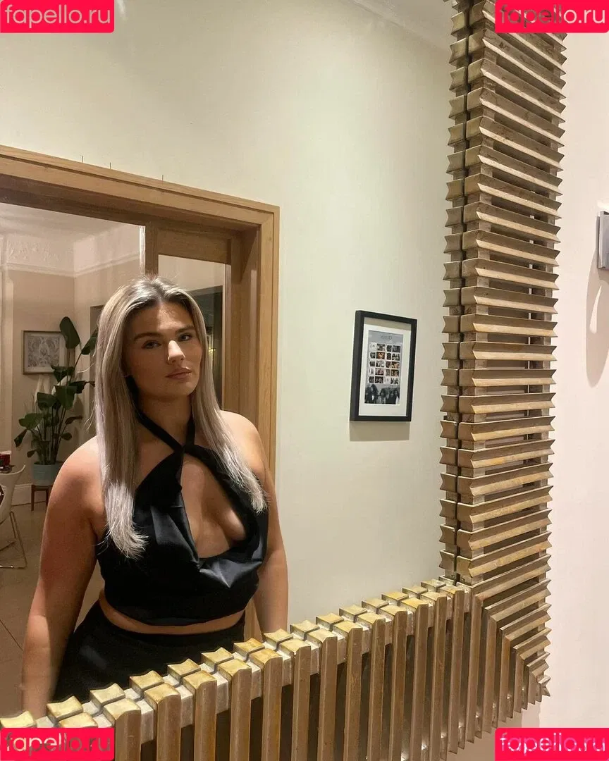Ellis Lunt Onlyfans Photo Gallery 