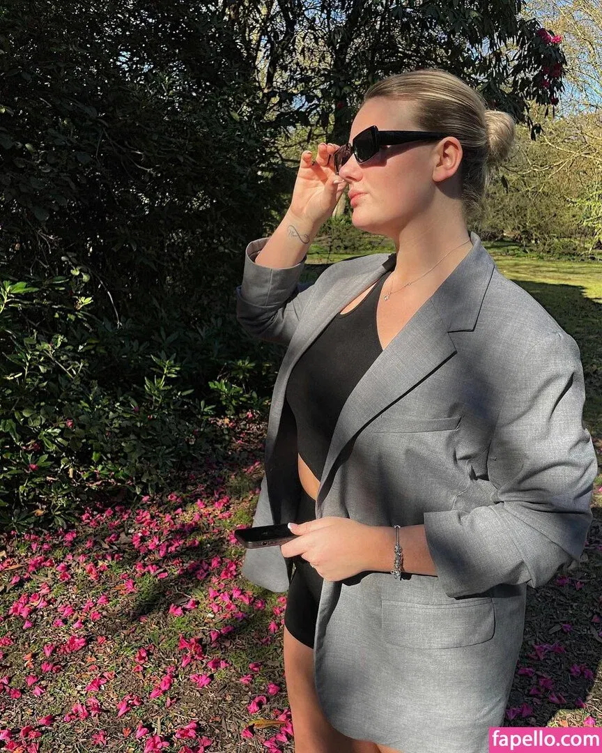 Ellis Lunt Onlyfans Photo Gallery 