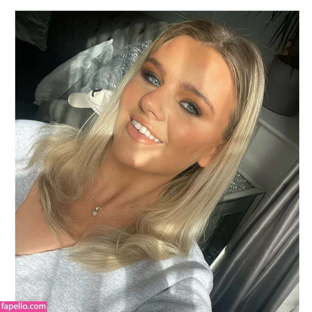 Ellis Lunt Onlyfans Photo Gallery 