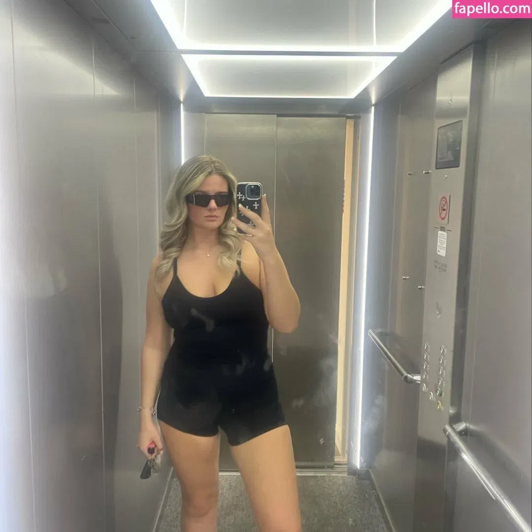 Ellis Lunt Onlyfans Photo Gallery 