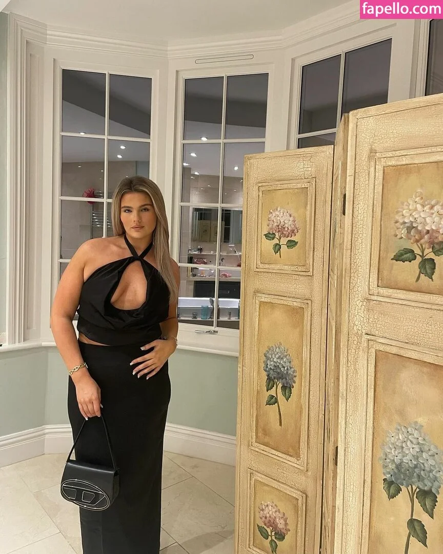 Ellis Lunt Onlyfans Photo Gallery 