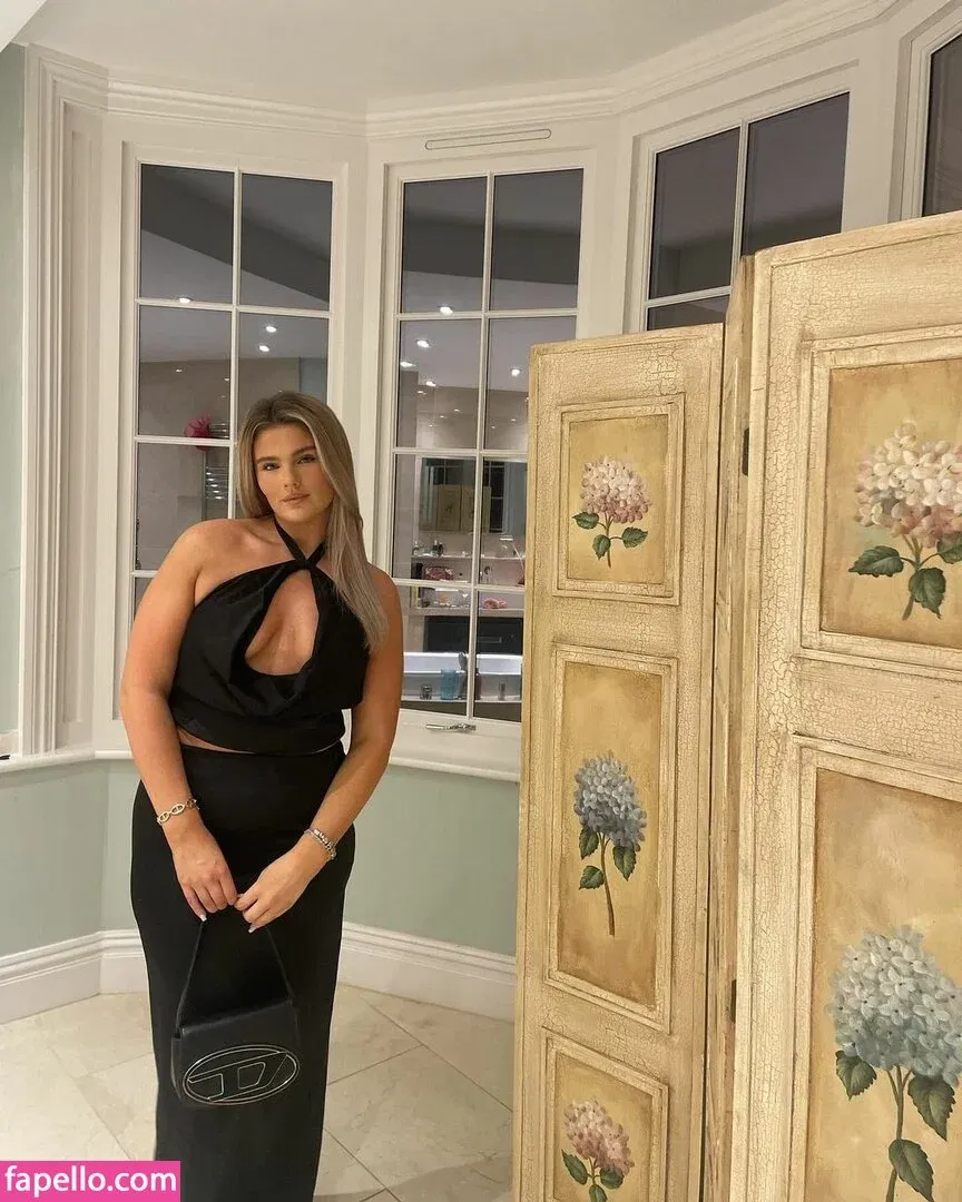 Ellis Lunt Onlyfans Photo Gallery 