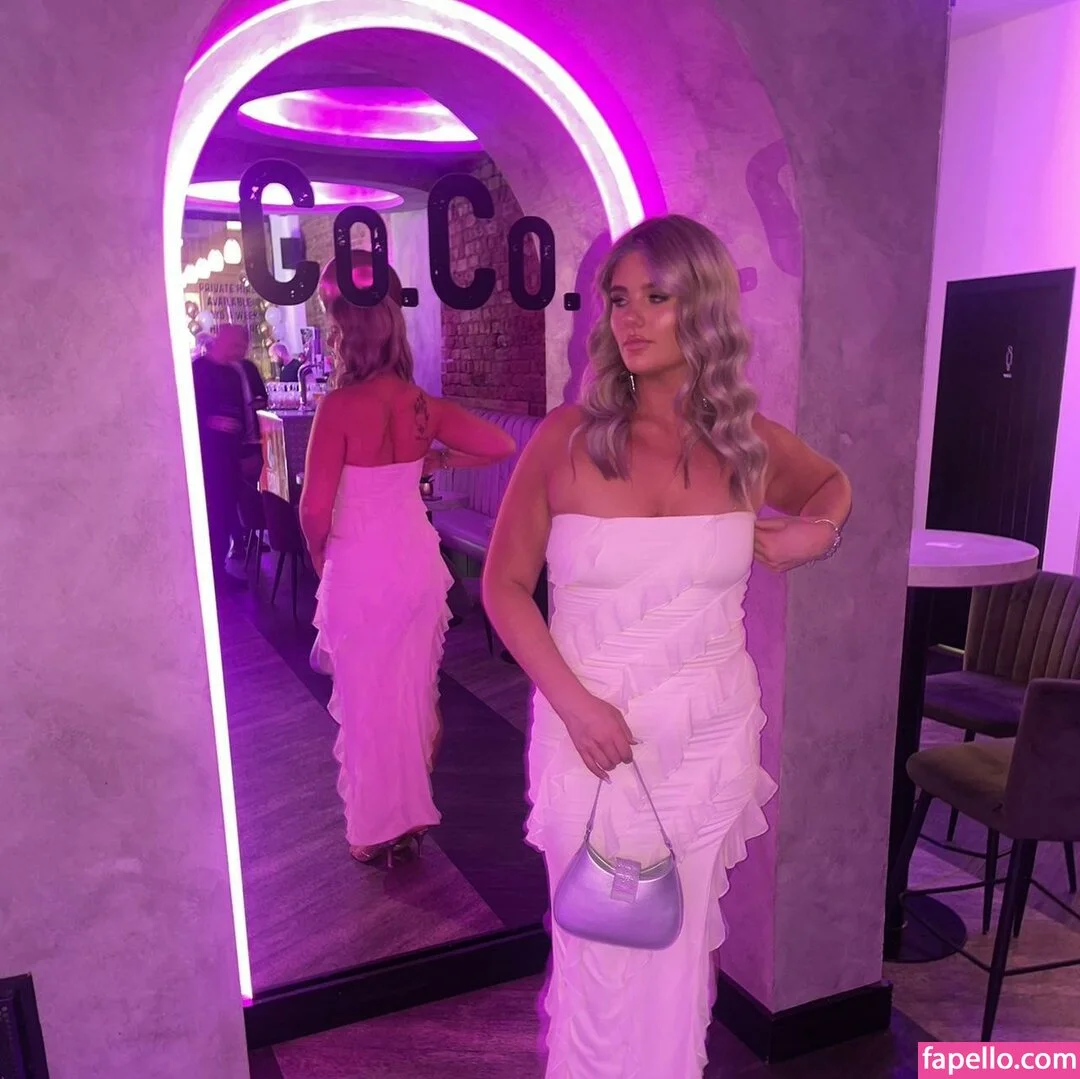 Ellis Lunt Onlyfans Photo Gallery 