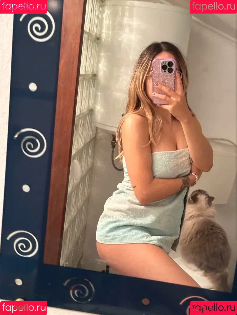 Maya ASMR Onlyfans Photo Gallery 