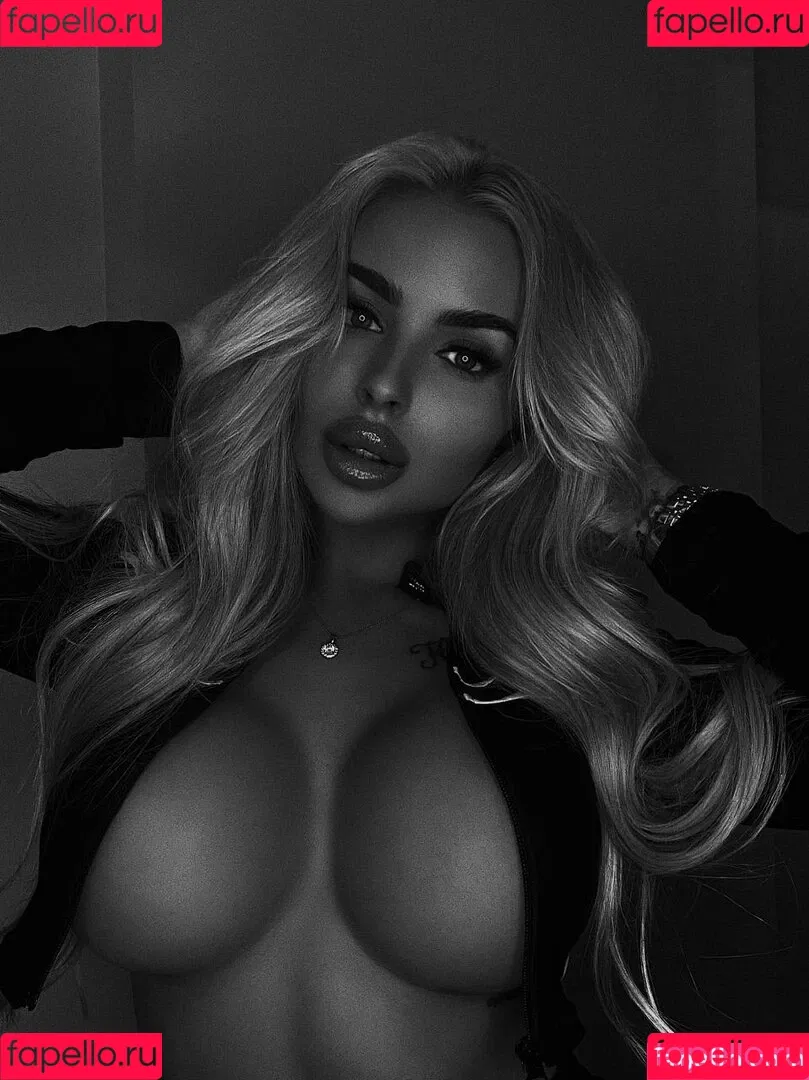 Vlada Capeloon Onlyfans Photo Gallery 