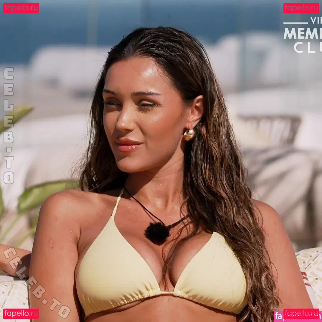 Sina Elisa Onlyfans Photo Gallery 