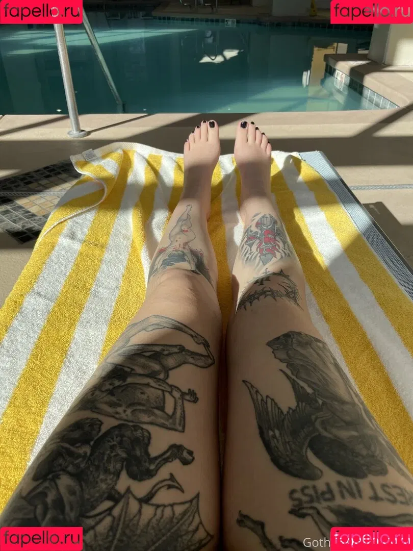 Charlotte Sartre Onlyfans Photo Gallery 