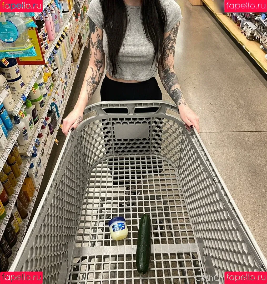 Charlotte Sartre Onlyfans Photo Gallery 