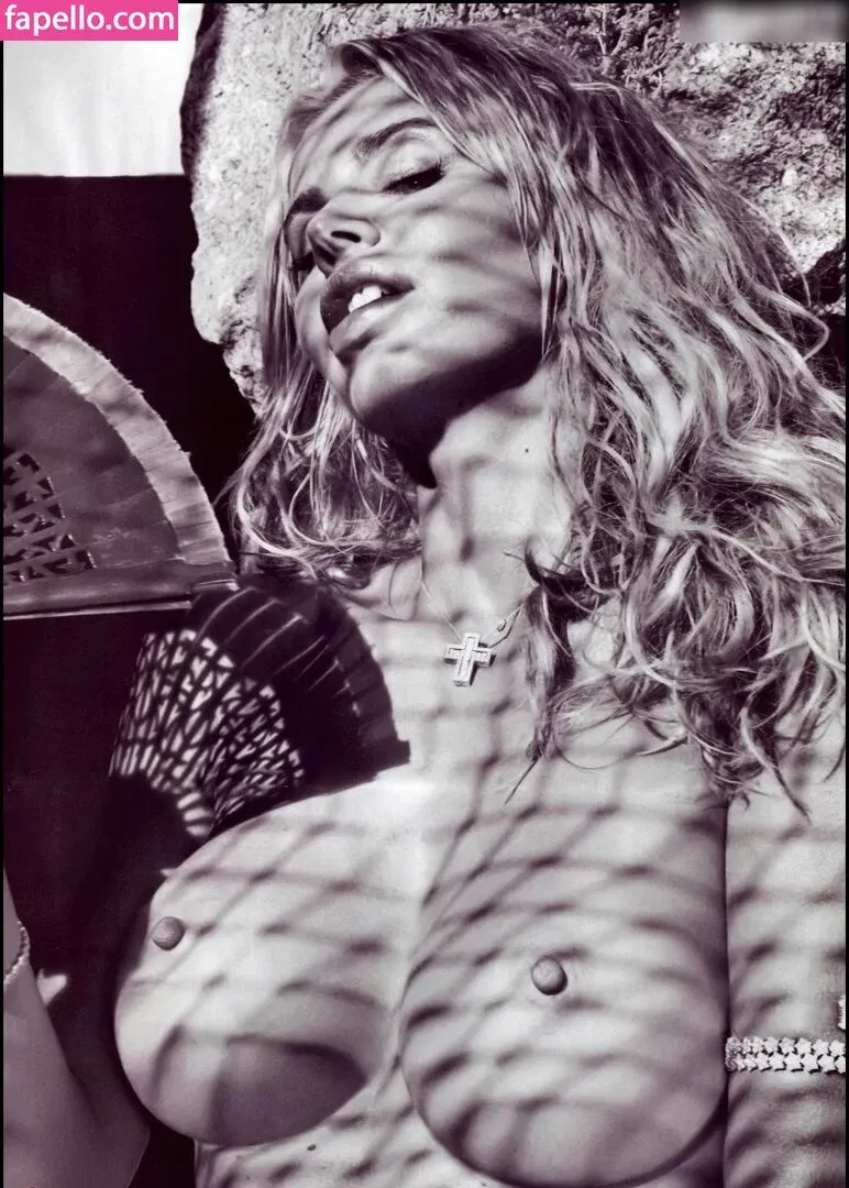 Valeria Marini Onlyfans Photo Gallery 