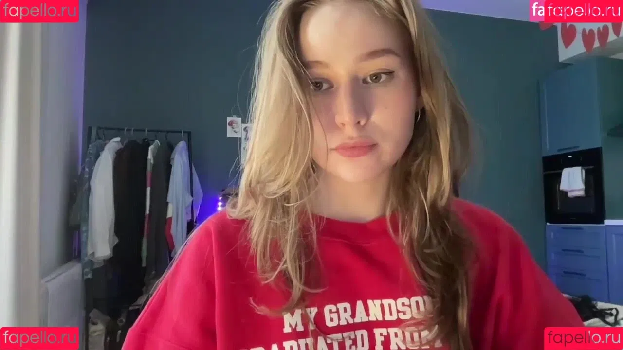 WhoIsAlisa Onlyfans Photo Gallery 