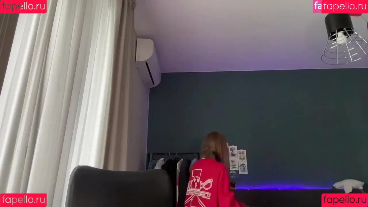 WhoIsAlisa Onlyfans Photo Gallery 