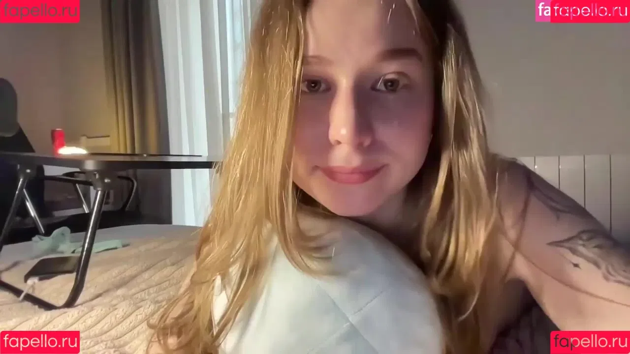 WhoIsAlisa Onlyfans Photo Gallery 