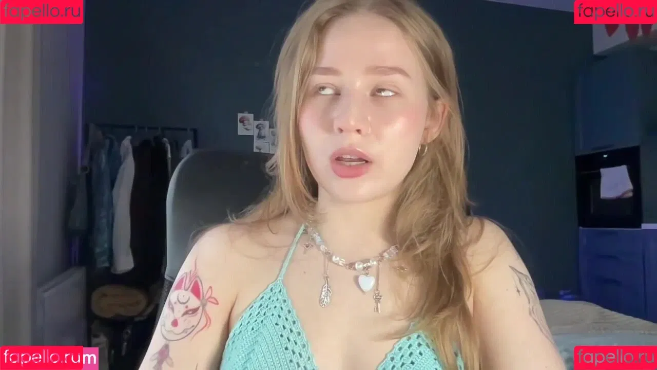 WhoIsAlisa Onlyfans Photo Gallery 
