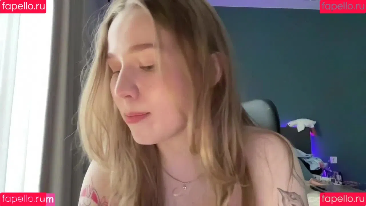 WhoIsAlisa Onlyfans Photo Gallery 