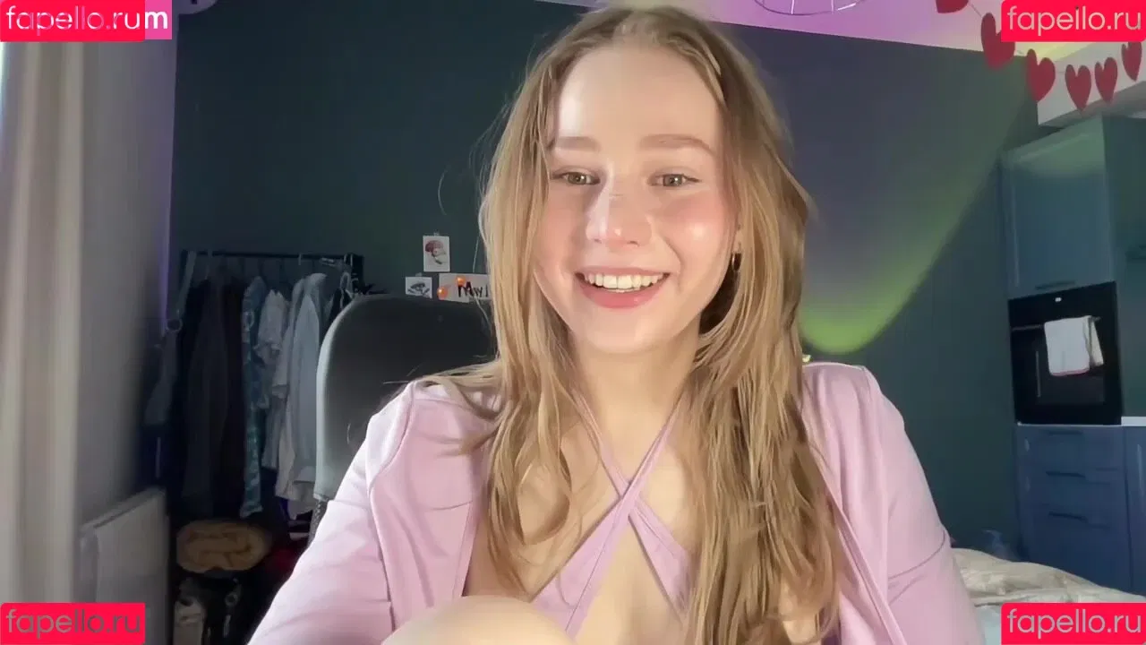 WhoIsAlisa Onlyfans Photo Gallery 