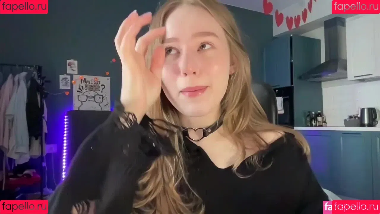 WhoIsAlisa Onlyfans Photo Gallery 