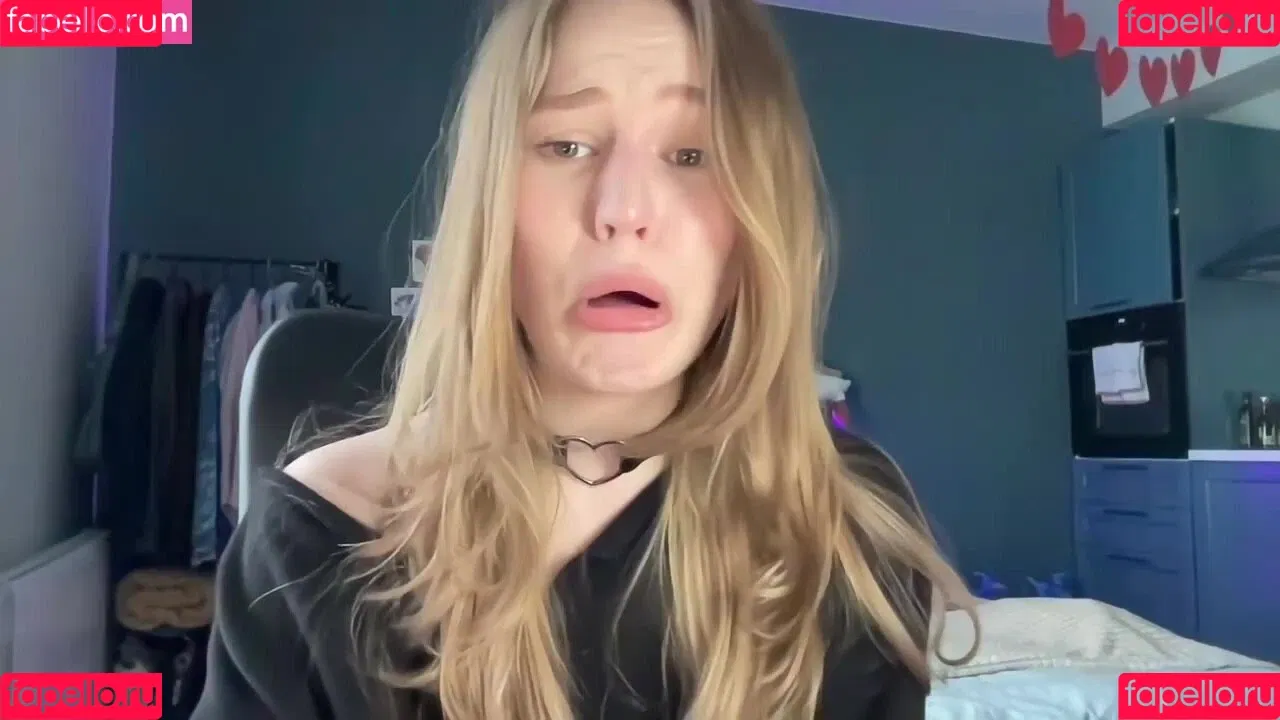 WhoIsAlisa Onlyfans Photo Gallery 