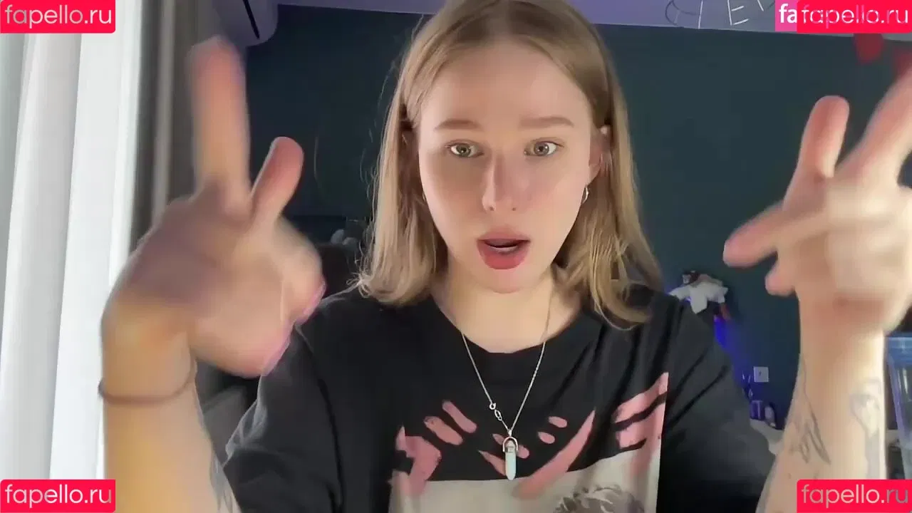 WhoIsAlisa Onlyfans Photo Gallery 