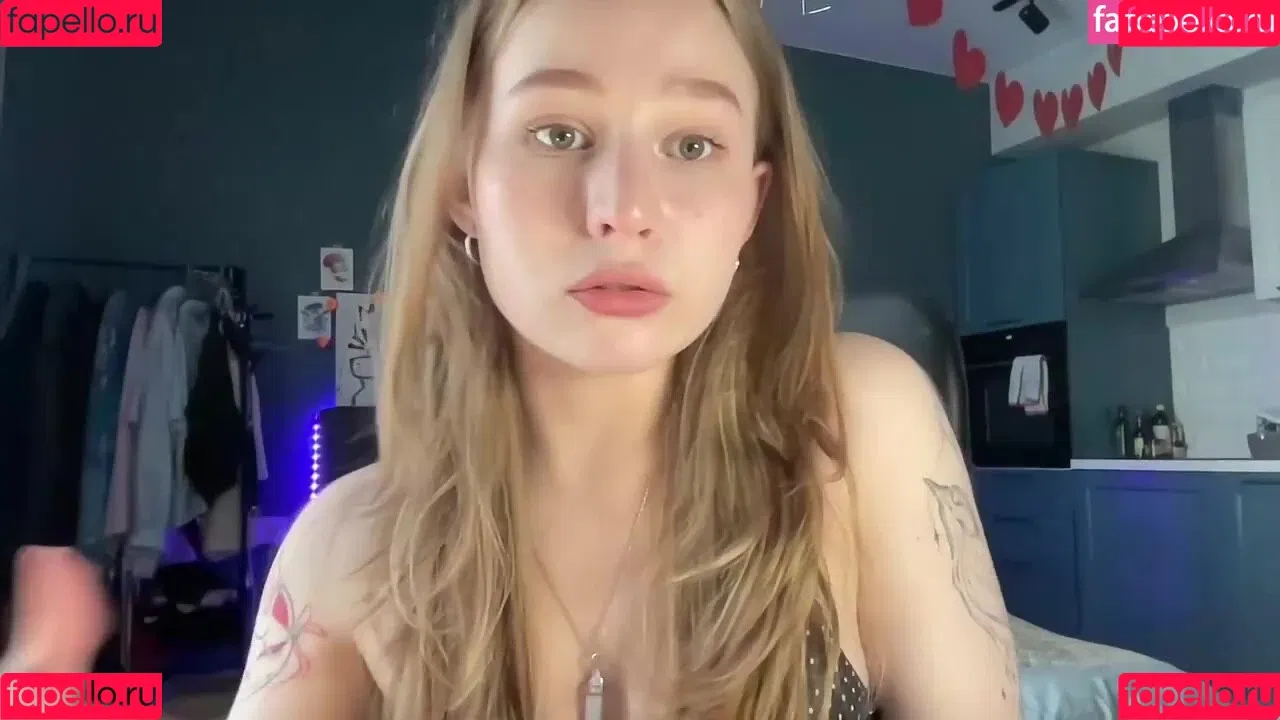WhoIsAlisa Onlyfans Photo Gallery 