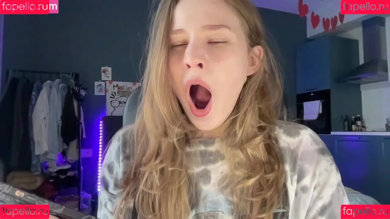 WhoIsAlisa Onlyfans Photo Gallery 