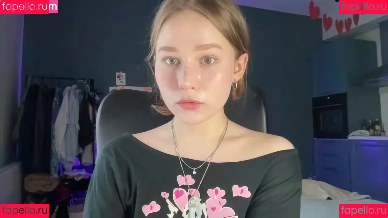 WhoIsAlisa Onlyfans Photo Gallery 