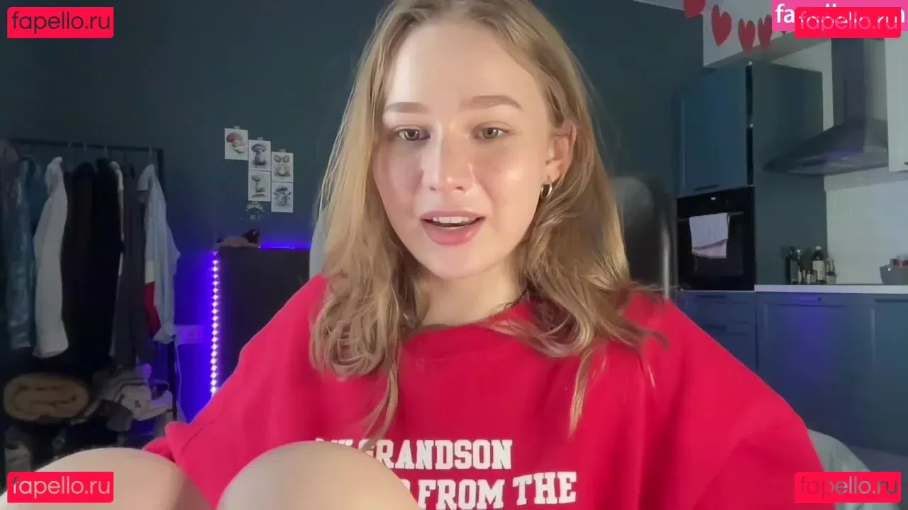 WhoIsAlisa Onlyfans Photo Gallery 