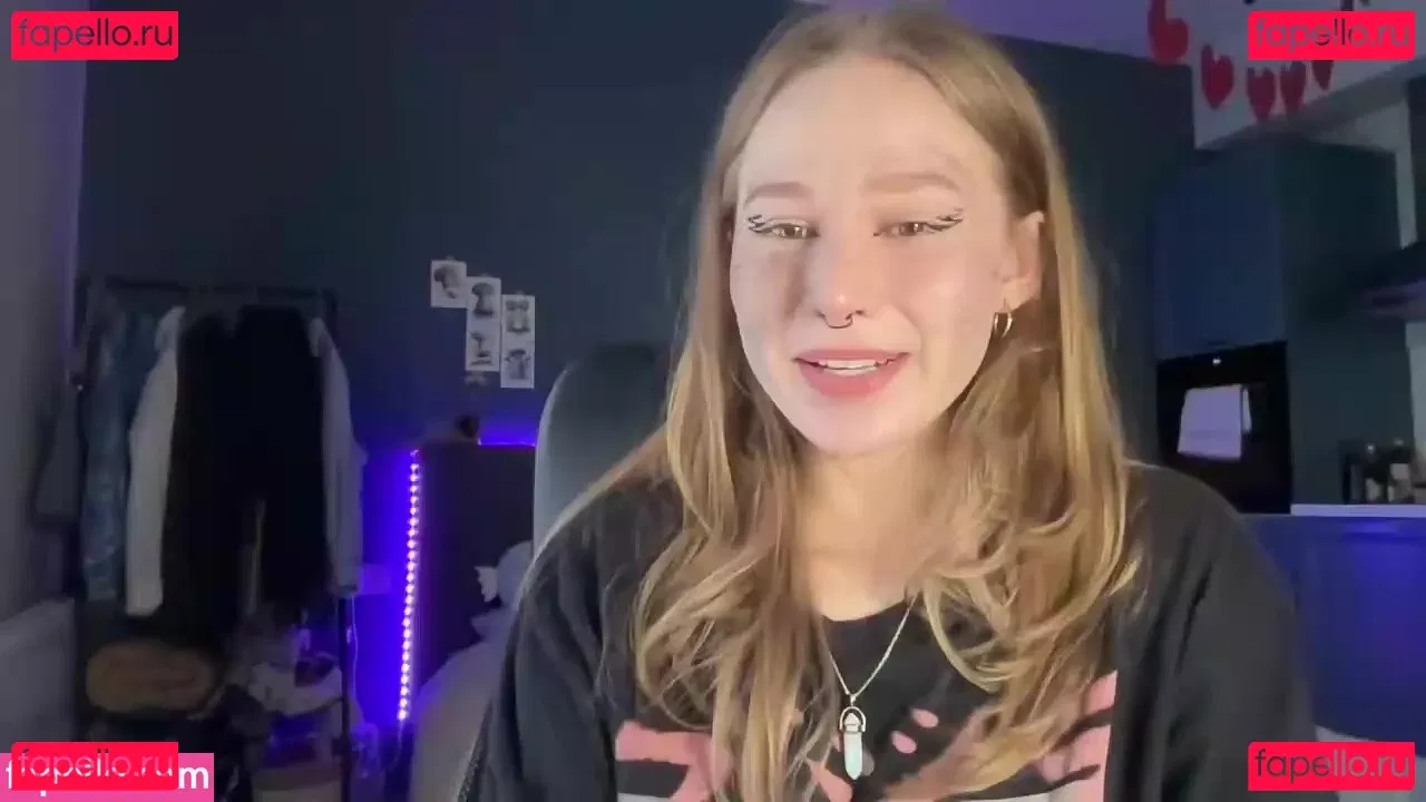 WhoIsAlisa Onlyfans Photo Gallery 