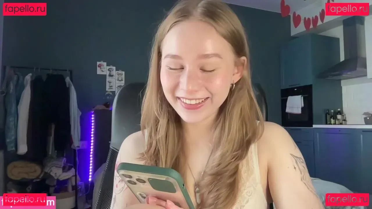 WhoIsAlisa Onlyfans Photo Gallery 