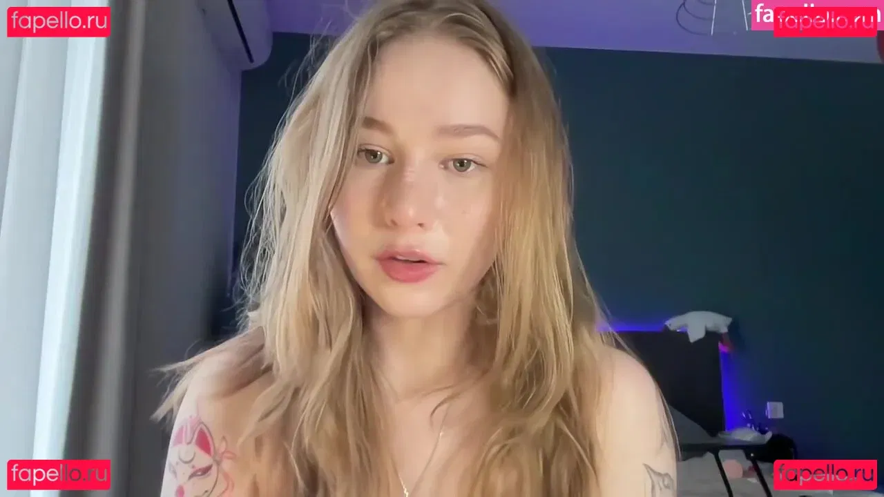 WhoIsAlisa Onlyfans Photo Gallery 