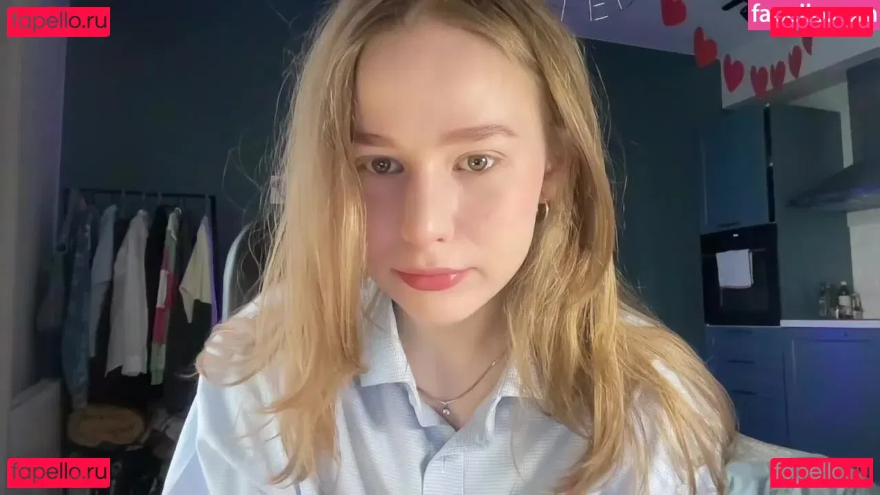 WhoIsAlisa Onlyfans Photo Gallery 