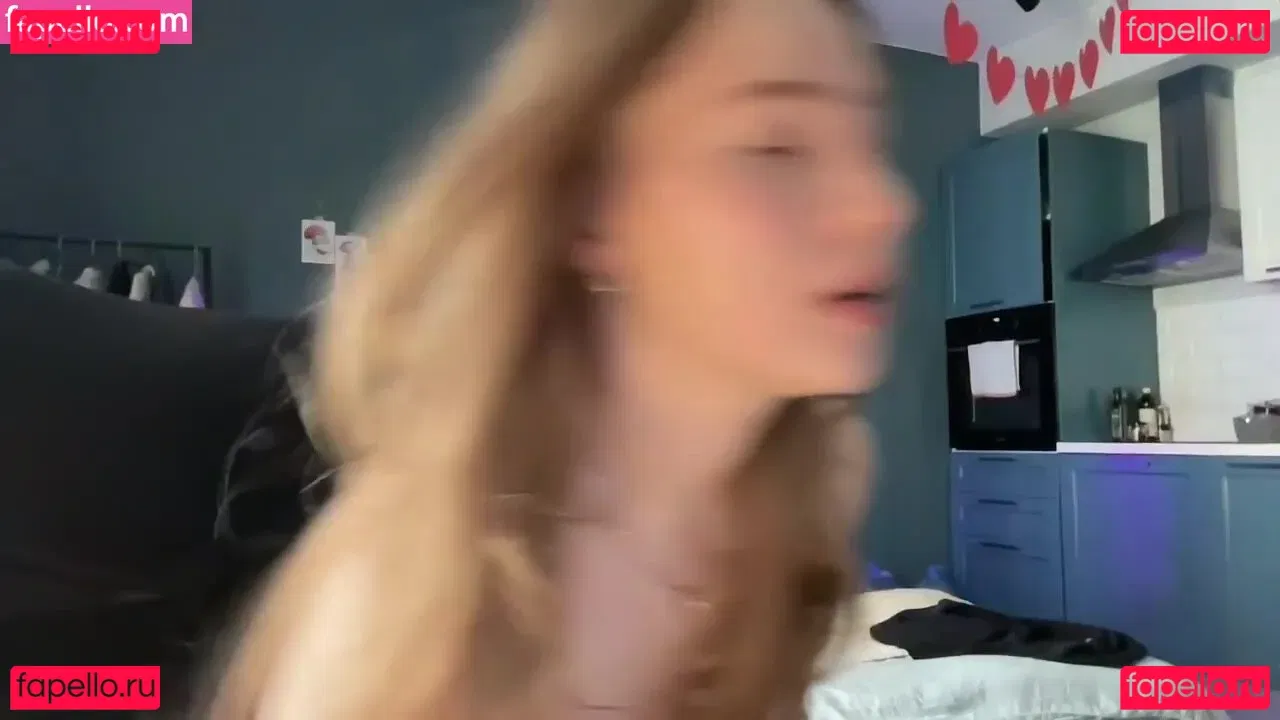 WhoIsAlisa Onlyfans Photo Gallery 