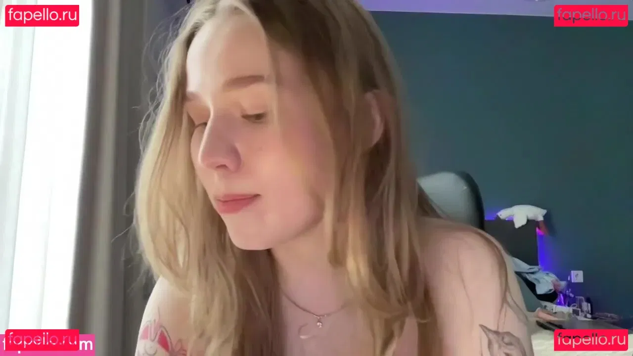 WhoIsAlisa Onlyfans Photo Gallery 