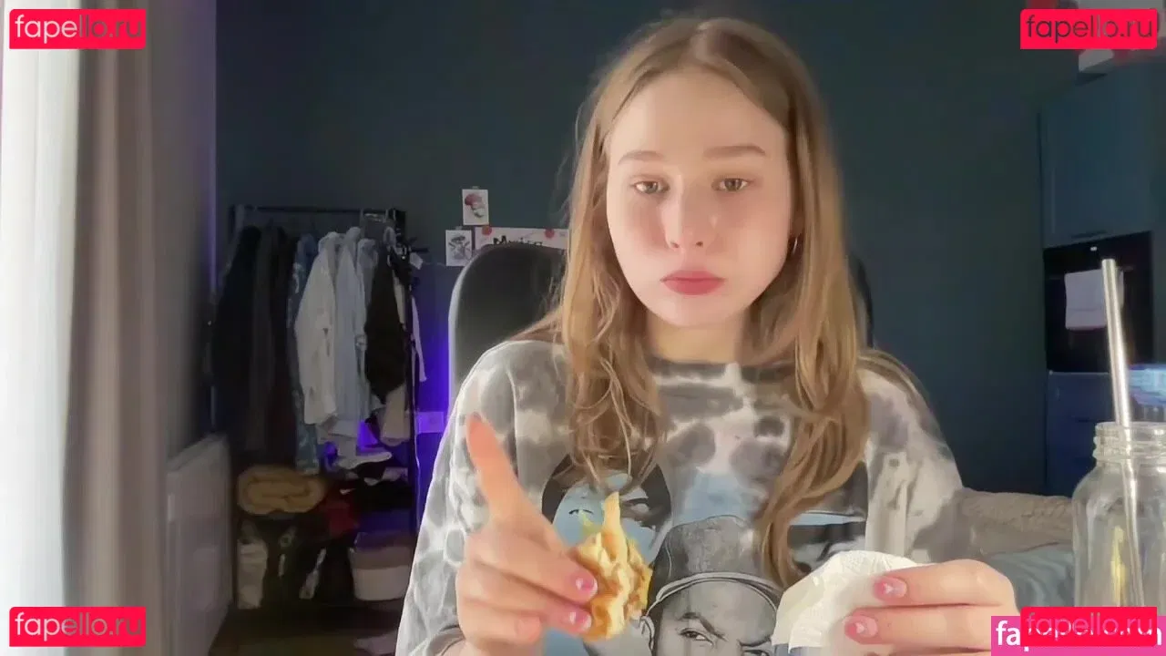 WhoIsAlisa Onlyfans Photo Gallery 