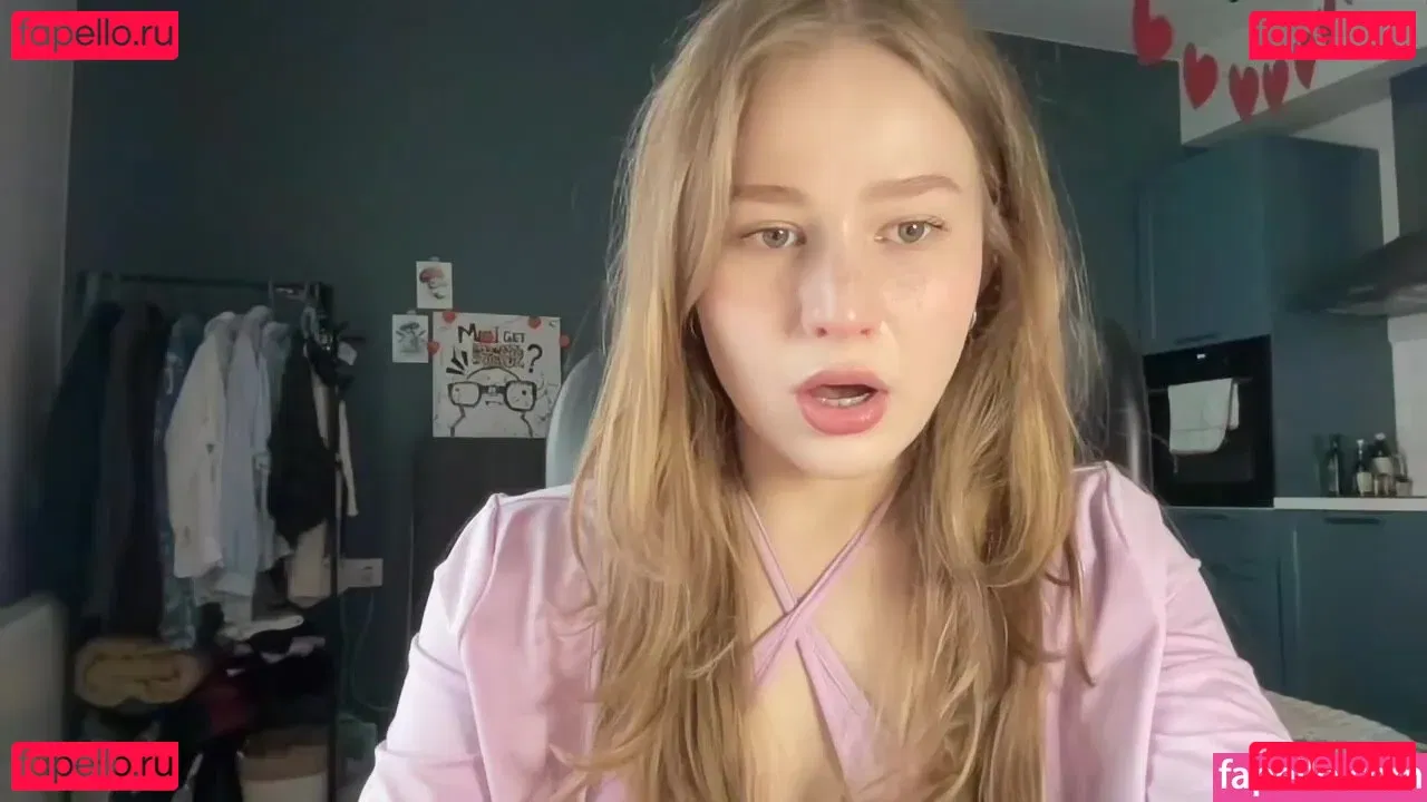 WhoIsAlisa Onlyfans Photo Gallery 