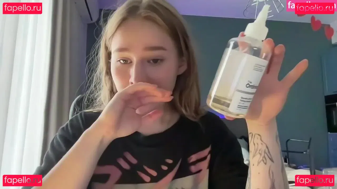 WhoIsAlisa Onlyfans Photo Gallery 