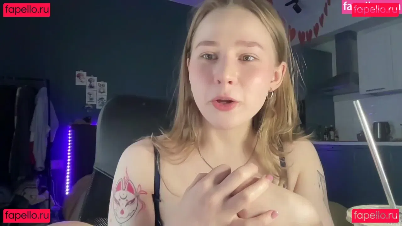 WhoIsAlisa Onlyfans Photo Gallery 