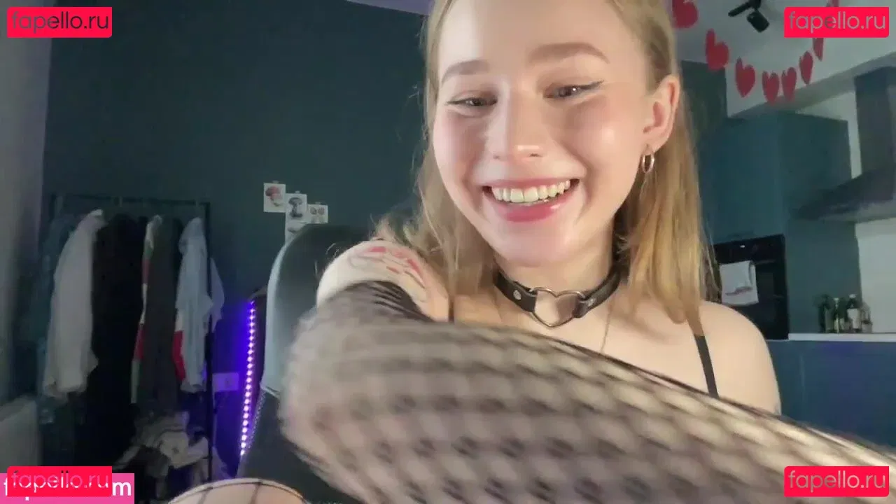 WhoIsAlisa Onlyfans Photo Gallery 