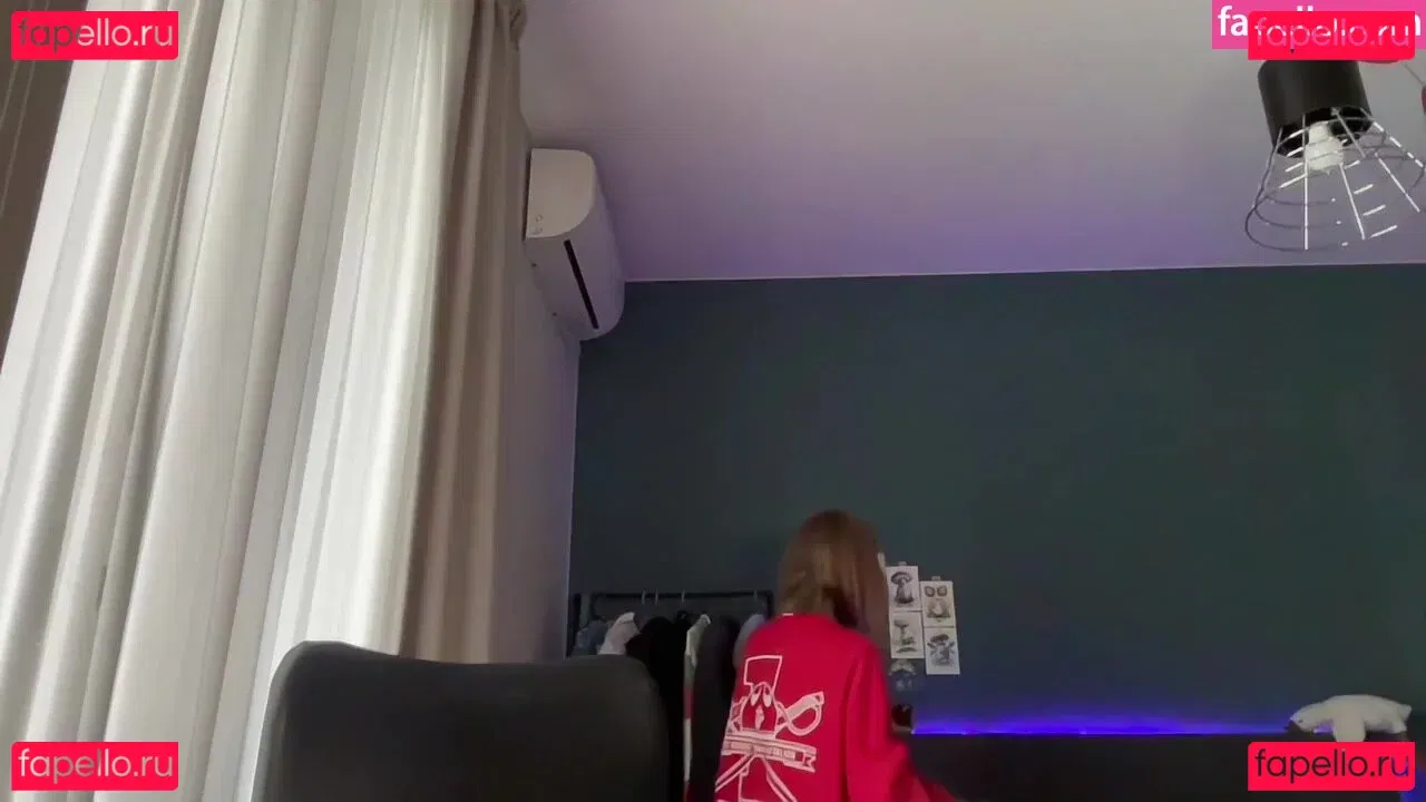 WhoIsAlisa Onlyfans Photo Gallery 