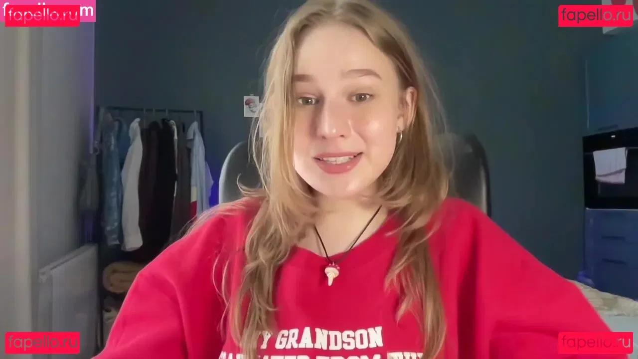 WhoIsAlisa Onlyfans Photo Gallery 